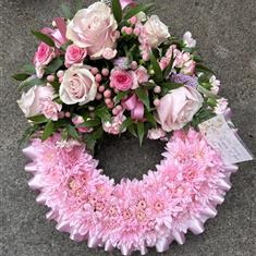 Massed Extra Large Pink Wreath Ring